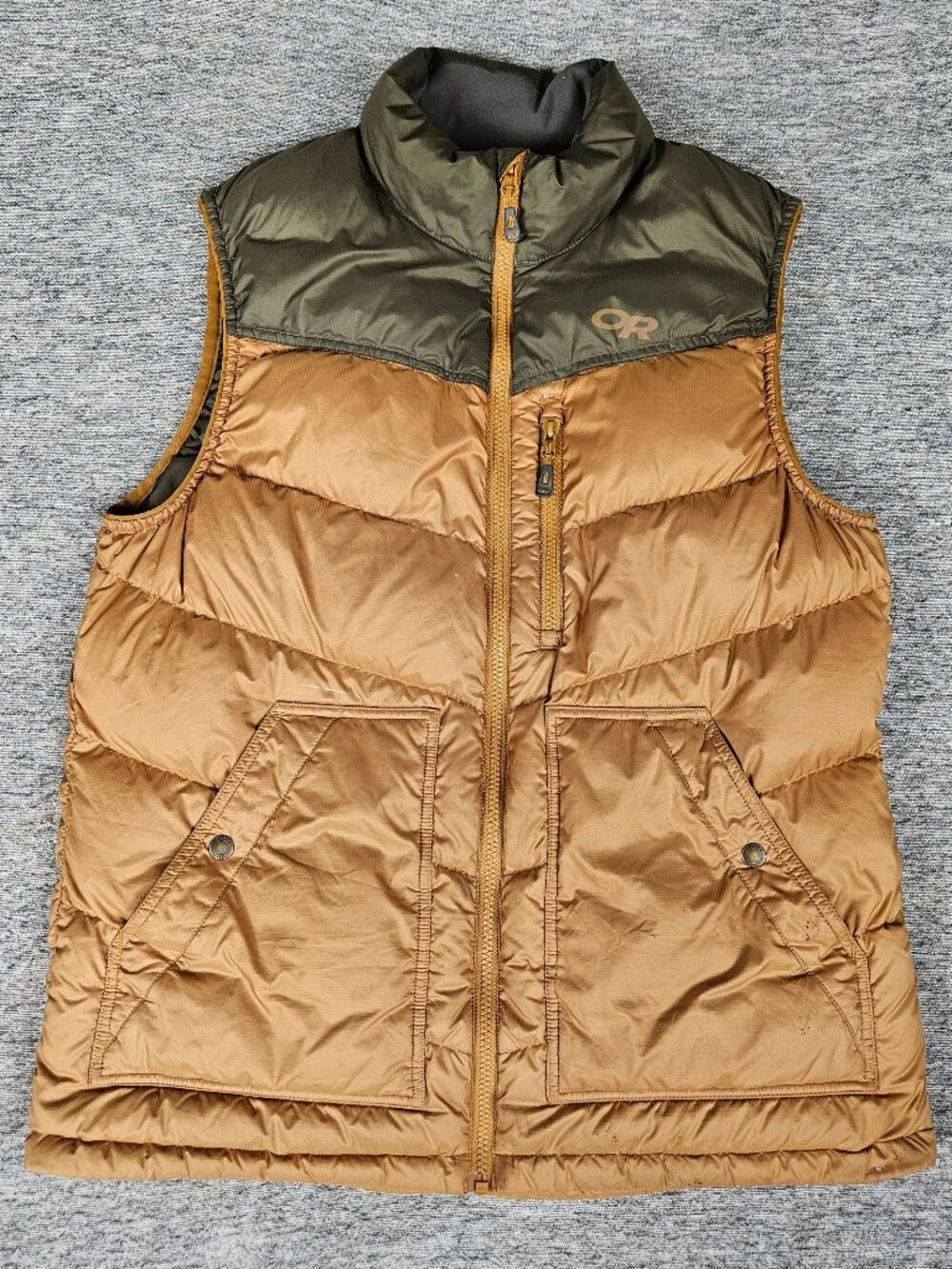Outdoor Research Goose Down Puffy 2 Tone Vest Women's Size Large Mustard/Olive